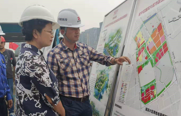 成都市金牛區(qū)委常委、區(qū)總工會主席白濤率隊(duì)蒞臨天府藝術(shù)公園項(xiàng)目現(xiàn)場視察