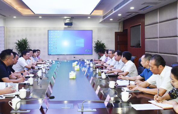 貫徹“四向拓展、全域開放”戰(zhàn)略，成都城投集團(tuán)智造推進(jìn)綠色發(fā)展，為南充建筑升級(jí)賦能！