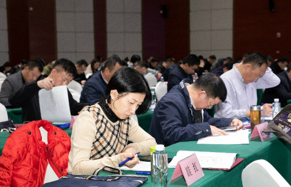 資產(chǎn)公司獲“2020中國(guó)樓宇經(jīng)濟(jì)產(chǎn)業(yè)貢獻(xiàn)獎(jiǎng)”1_meitu_12.jpg