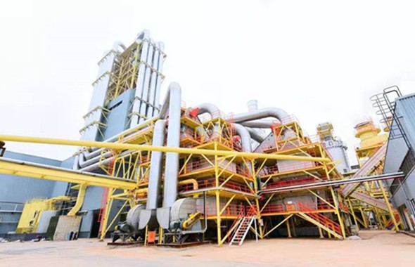 統(tǒng)建城開公司所屬巴中建豐公司年產(chǎn)60萬m3綠色新型人造板智能生產(chǎn)線建成投產(chǎn)