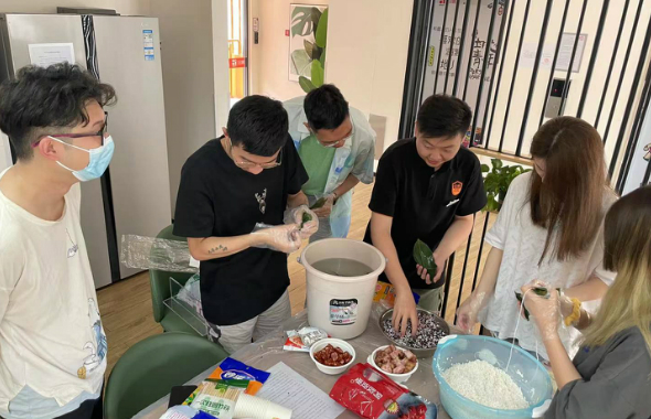 “城投?泊寓”長(zhǎng)租公寓開展端午節(jié)主題活動(dòng)